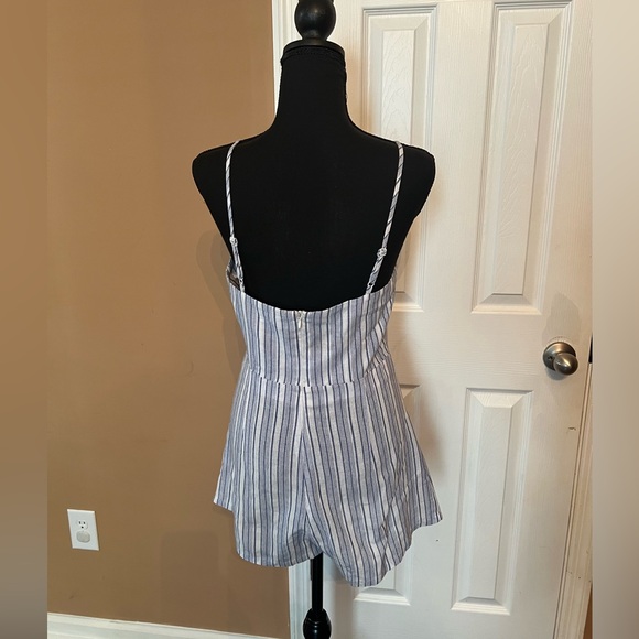 By The Way Revolve Romper Striped Bow Shortalls Blue White size S - Picture 3 of 4
